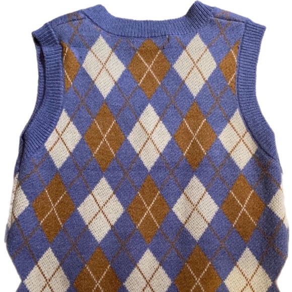 Rewind Small Sweater Vest - Picture 2 of 3